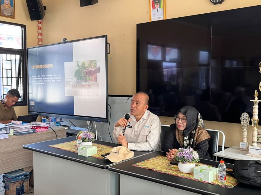 Kakanwil KemenHAM: Menjadikan Guru Sebagai Profesi Mulia  Dalam Membumikan HAM di SMPN 59 Bandung